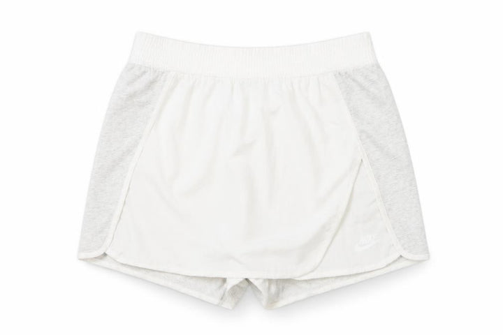 Front view of Nike Women's White Skort M - Gym & Running Activewear
