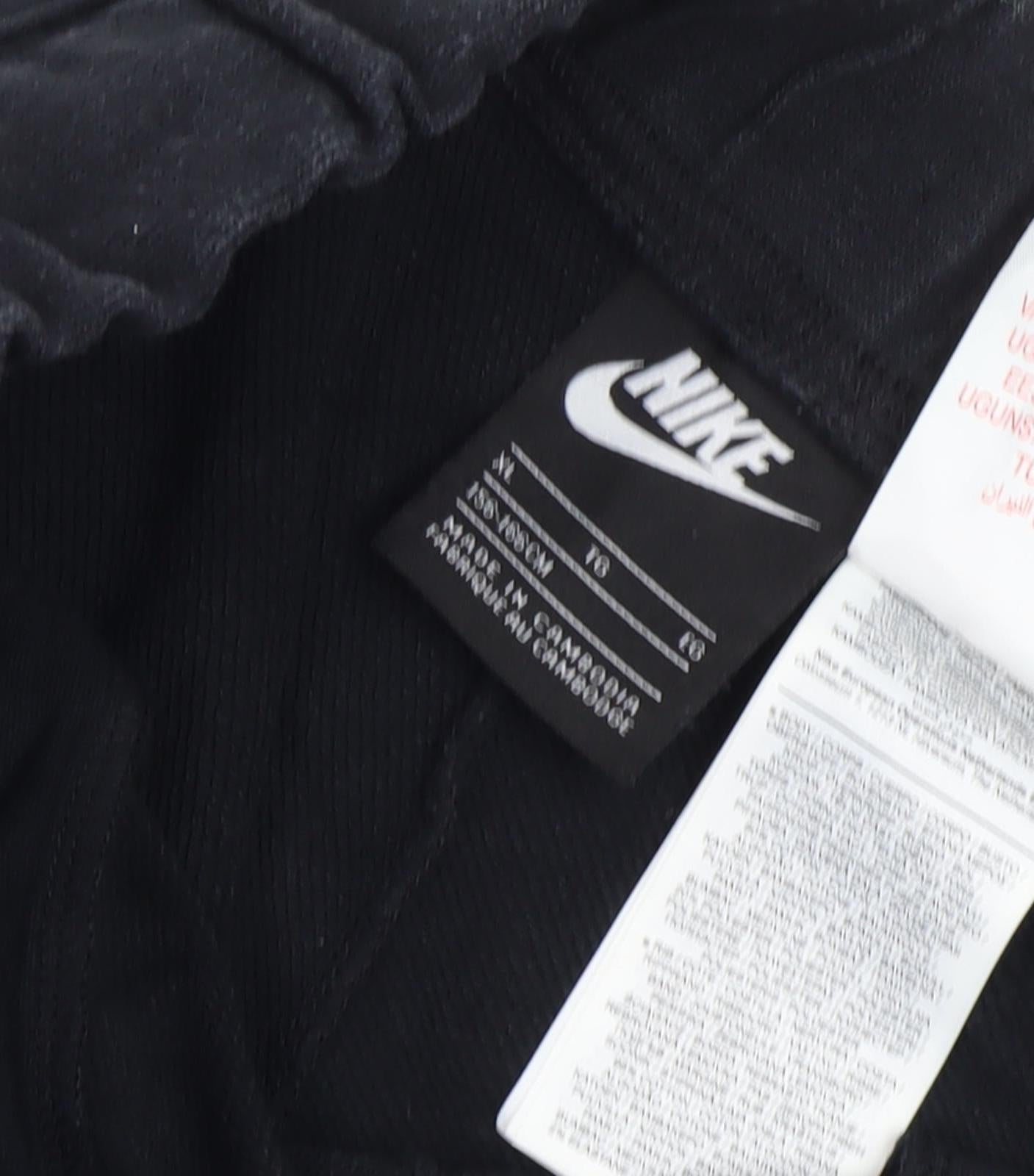 Nike Boys Black Athletic Shorts XL for Gym & Training