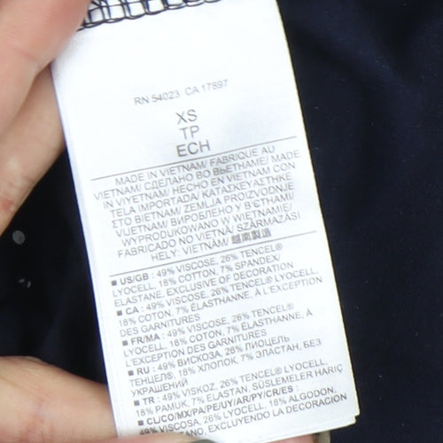 Banana Republic Women's Blue Polka Dot T-Shirt XS