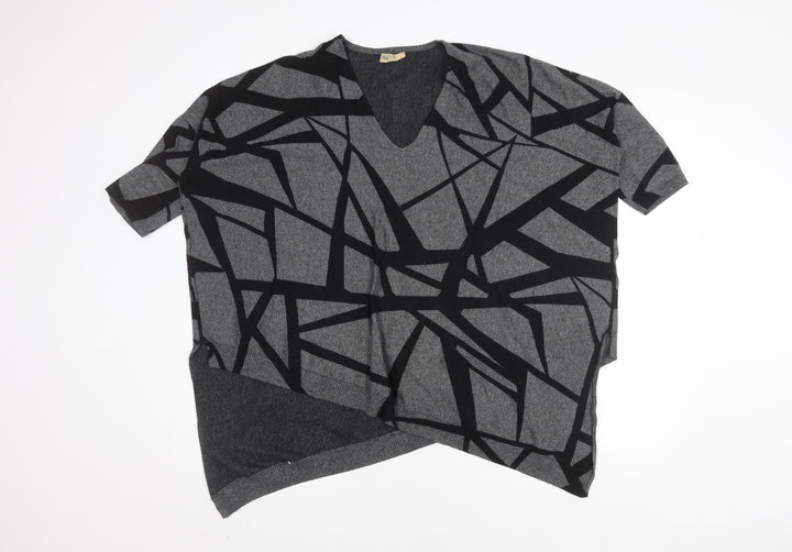 Phase Eight Women's Medium Black Geometric Poncho
