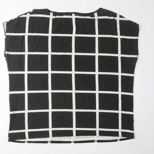 Boohoo Women's Black Check T-Shirt Size 22