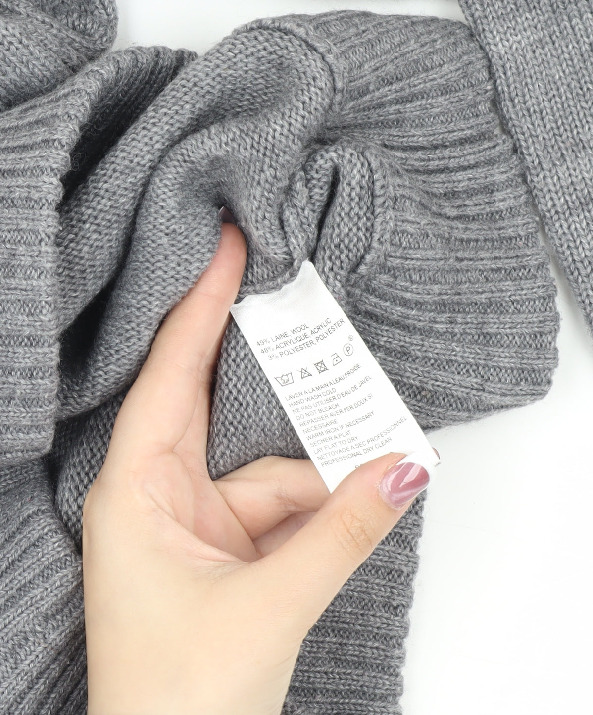 MK University Unisex Grey V-Neck Pullover Jumper M