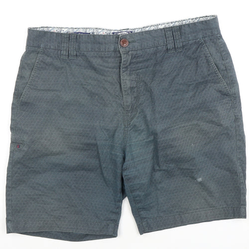 Le Shark XL Men's Green Chino Shorts
