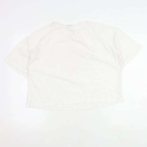 NBA Unisex White Bulls T-Shirt, Size 14, Embroidered Sports Style