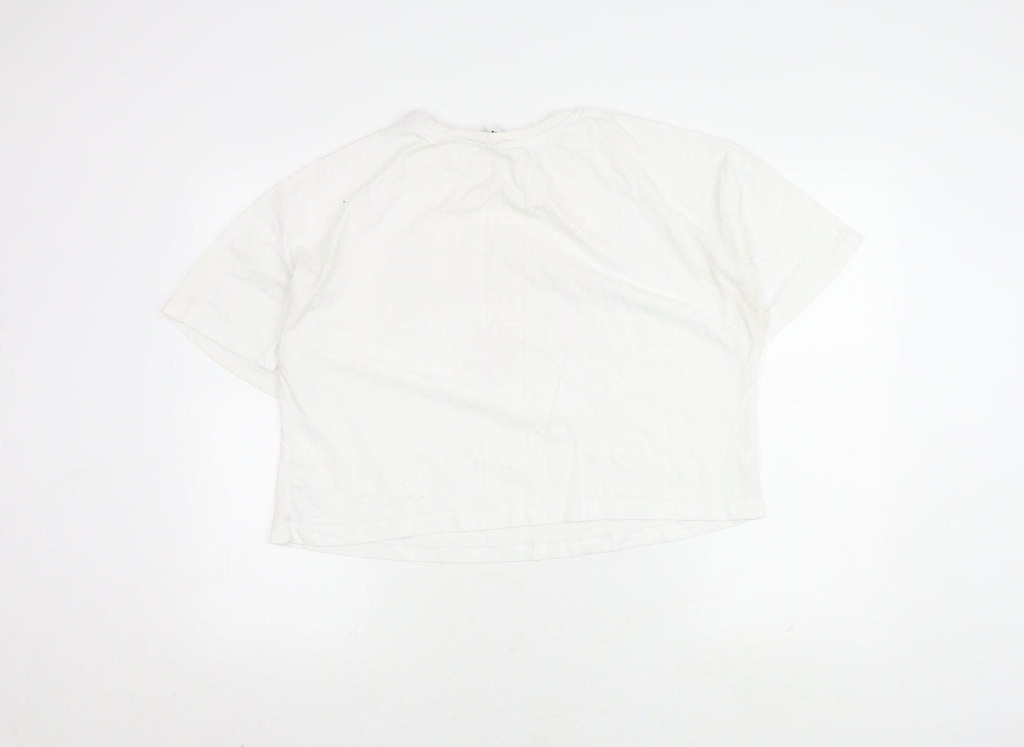 NBA Unisex White Bulls T-Shirt, Size 14, Embroidered Sports Style