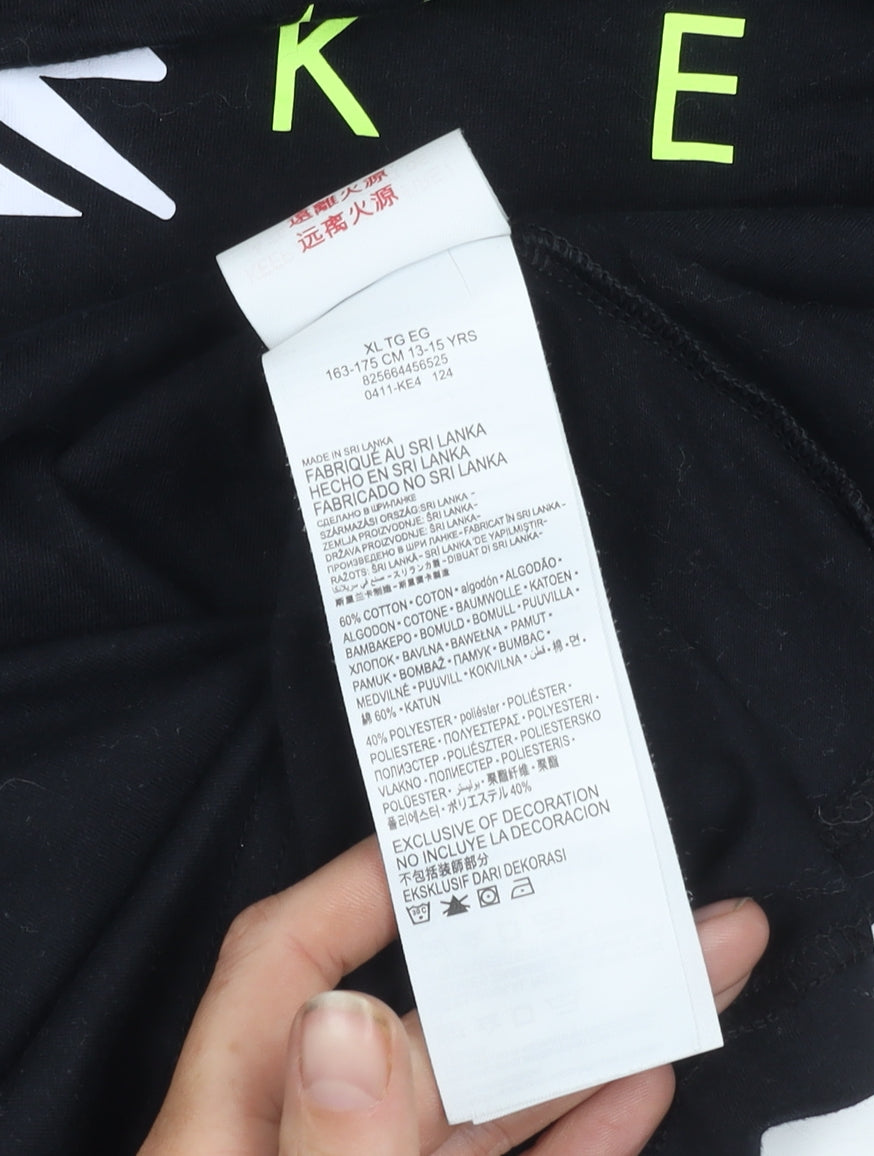 Nike Boys' Black XL T-Shirt with Logo Design