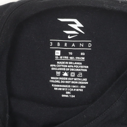 Nike Boys' Black XL T-Shirt with Logo Design