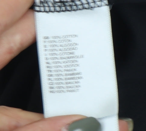 The North Face Men's Black T-Shirt, Logo, Size L