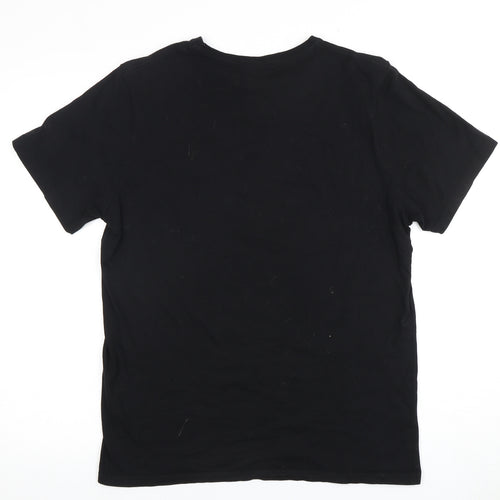 St. Pauli Men's Black Skull Graphic T-Shirt Medium