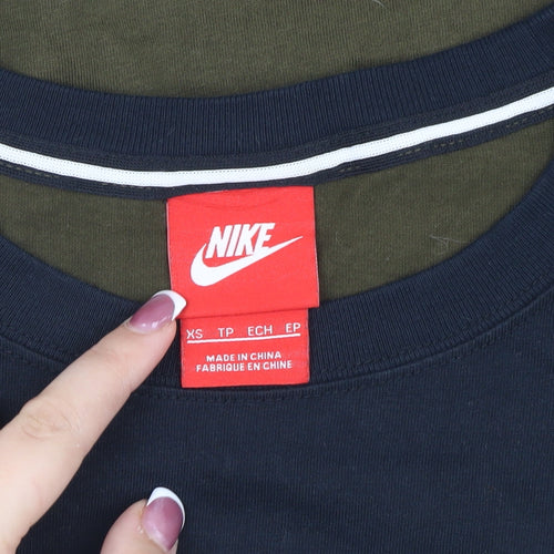 Nike Women's Black Cropped T-Shirt XS