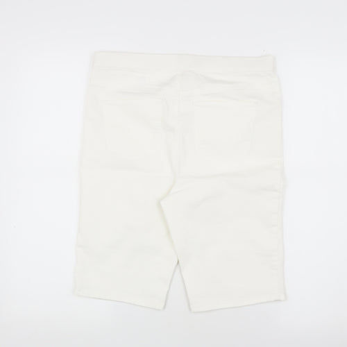 Papaya Women's White Bermuda Shorts Size 10