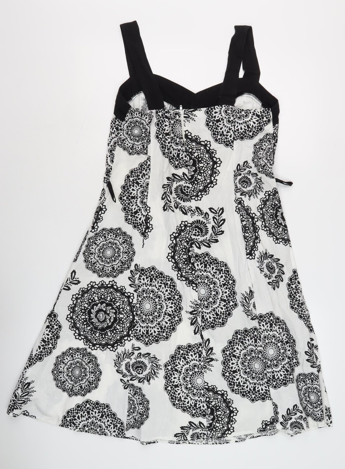 Merien Hall Women's White Floral Dress 14 Sleeveless