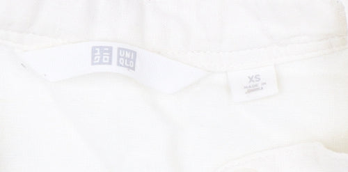 Uniqlo Women's White XS Sleeveless Button-Up Top