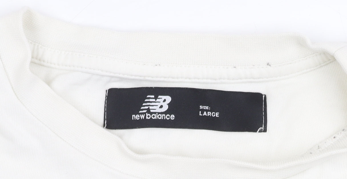 New Balance Men's White Large Graphic T-Shirt
