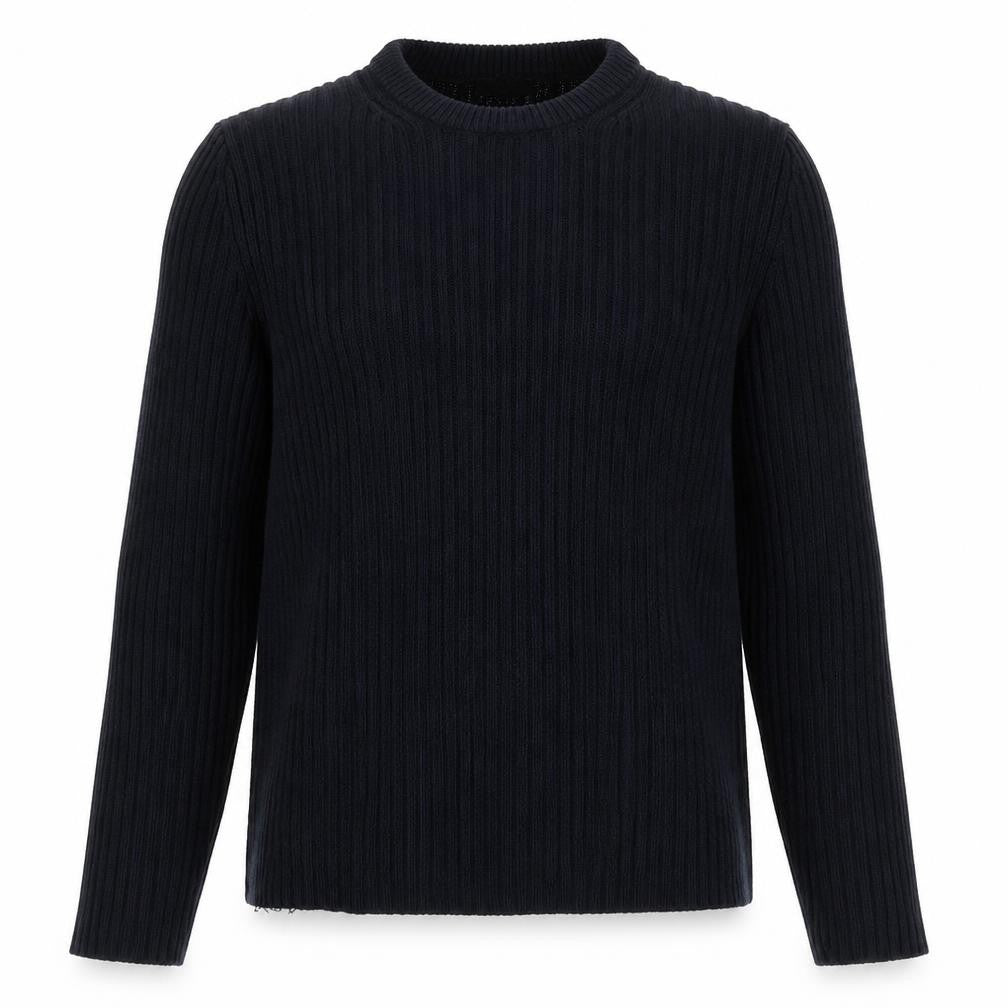 Front view of New Look Men's Black Crew Neck jumper L