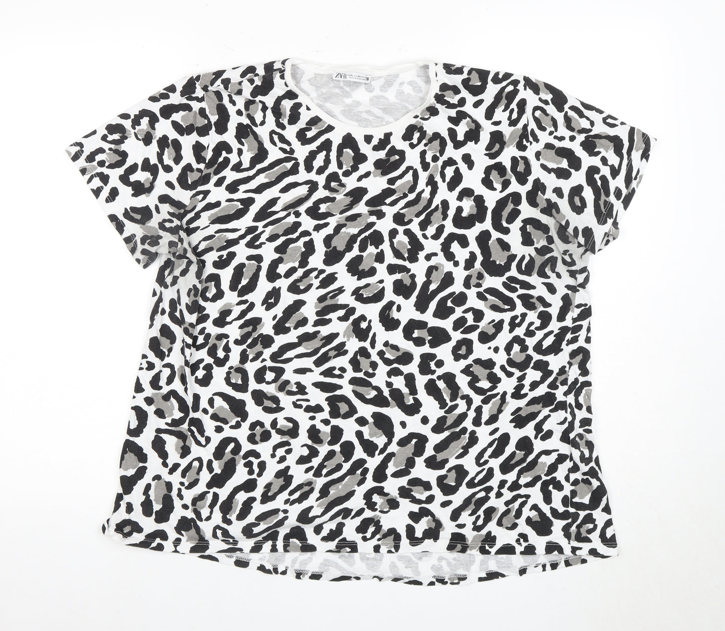 ZARA Women's Black Animal Print T-Shirt - Size 2XL