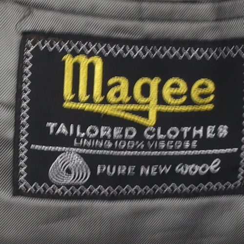 Magee Men's Grey 42R Blazer: Classic Wool Striped Elegance