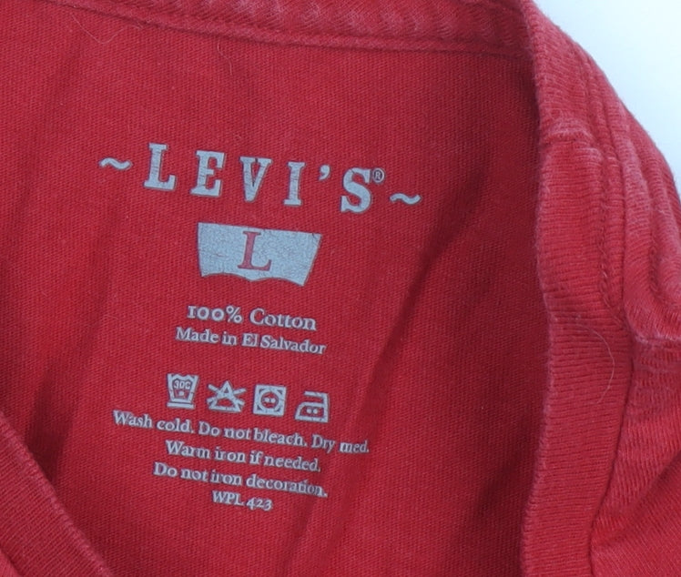 Levi's Women's Red Graphic T-Shirt Size L Casual Wear
