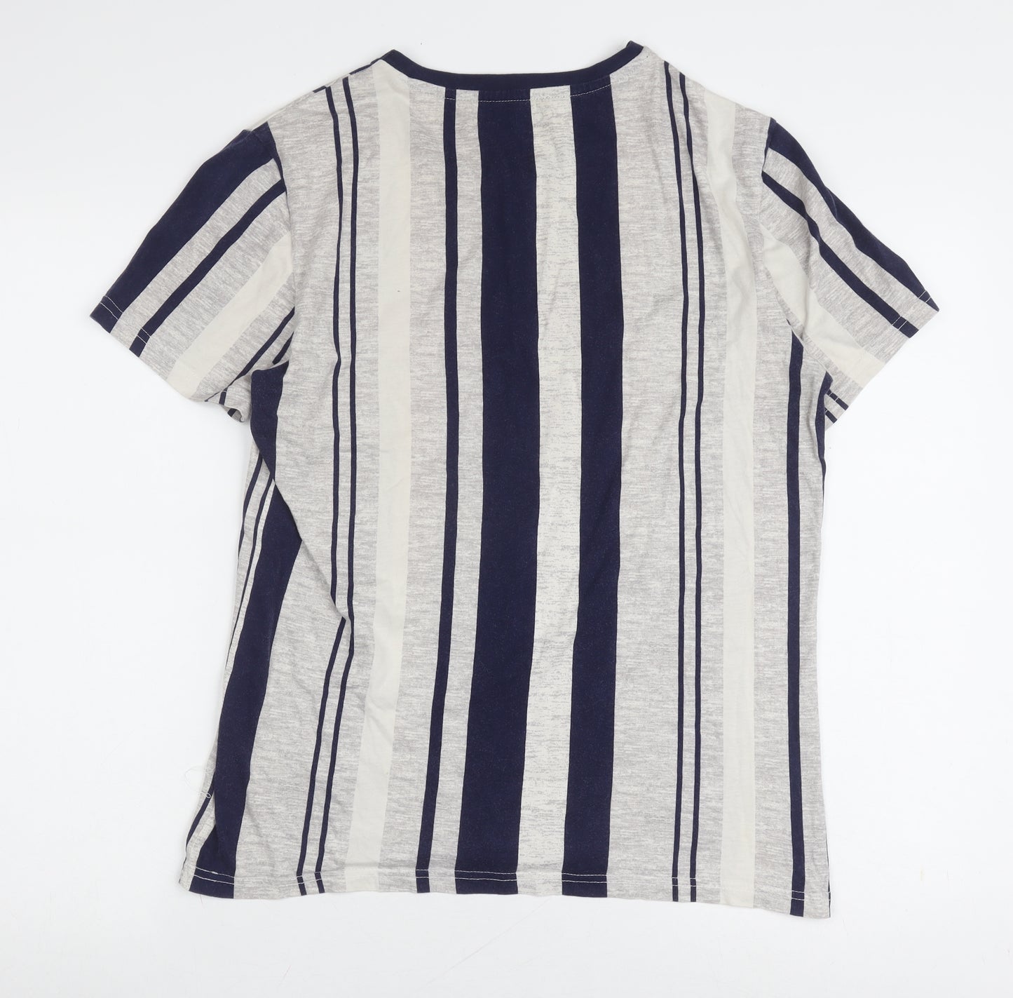 COLIN'S Men Multicoloured L Striped T-Shirt