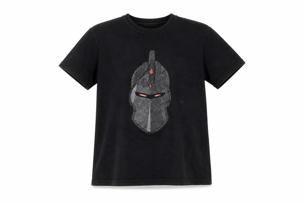 Front view of Fortnite boys’ black t-shirt medium graphic casual