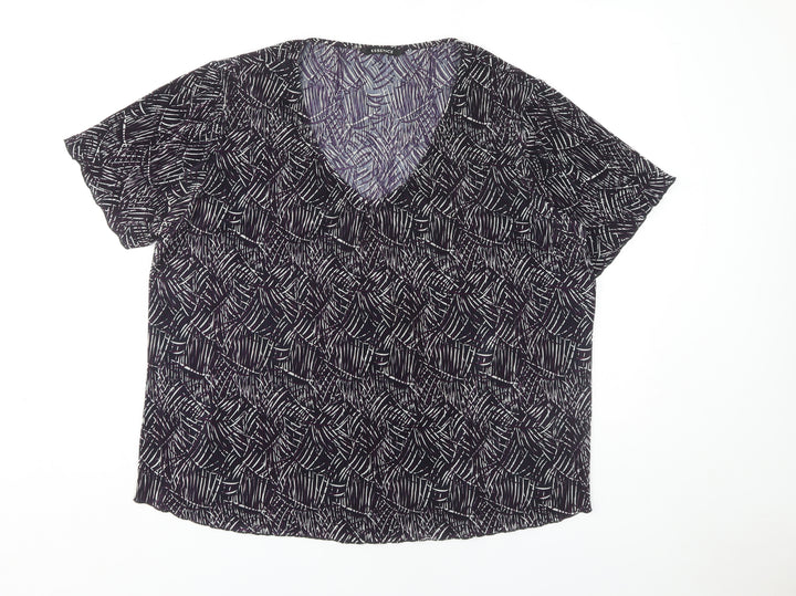 Essence Women's Multicoloured Geometric T-Shirt Size 22