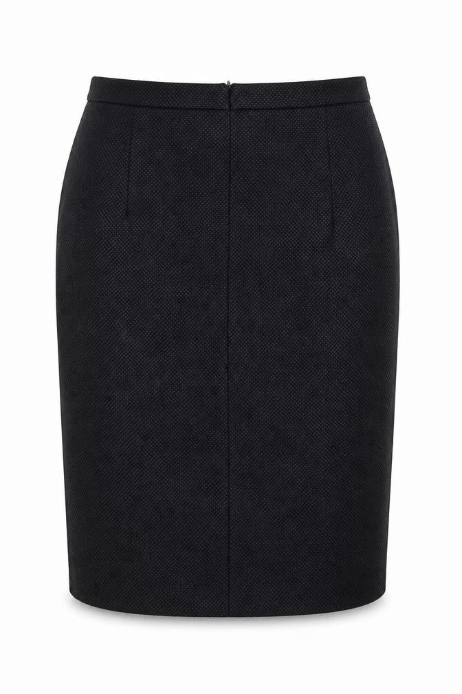 Front view of Amphora Women's Black Knee Length Pencil Skirt L