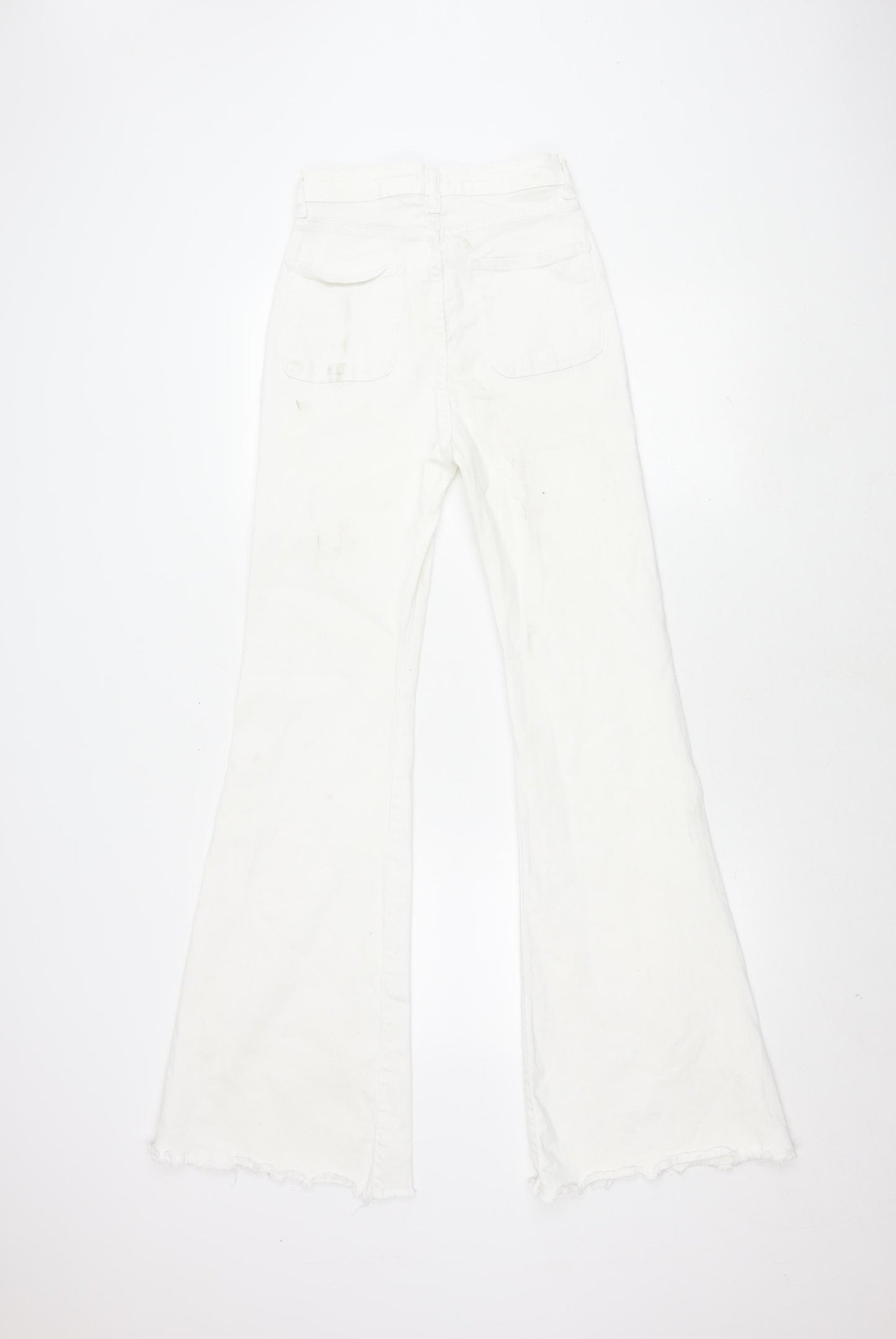 PrettyLittleThing Women's White Jeans Size 6