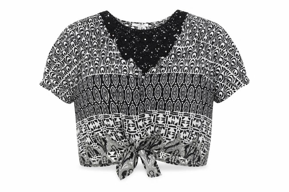Front view of Annabelle Women's Black Geometric Top, size 14