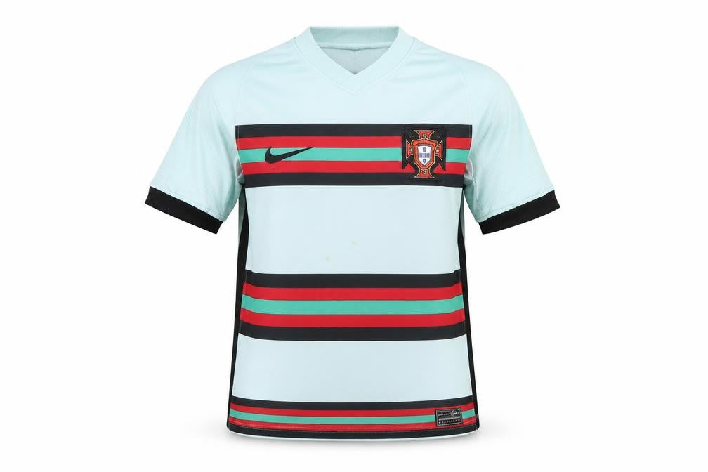 Front view of Nike boys’' blue football jersey m athletic fit