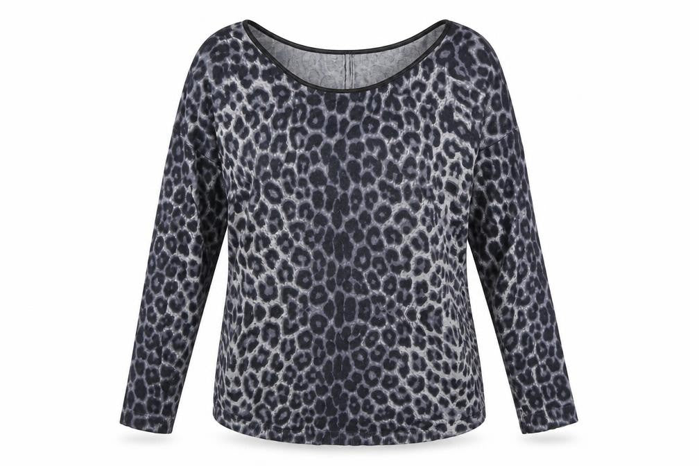 Front view of Oasis Women's Multicoloured Animal Print jumper M