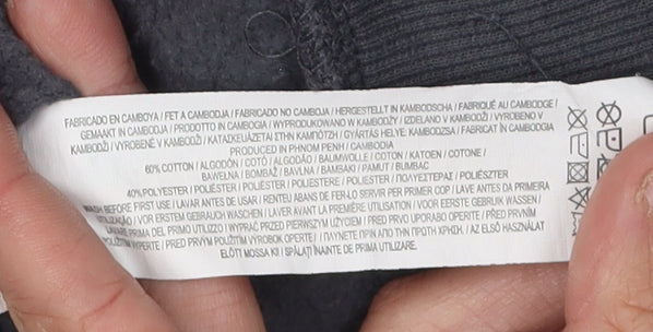 Barbie Girls Black Pullover Sweatshirt 7-8 Years Logo Print