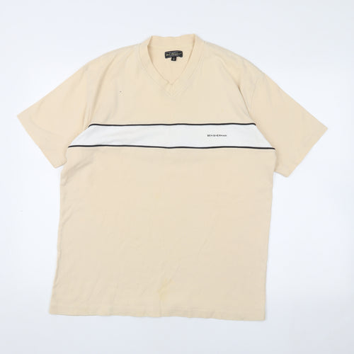 Ben Sherman T-shirt, size M.