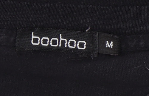 Boohoo Women's Black Graphic T-Shirt Medium
