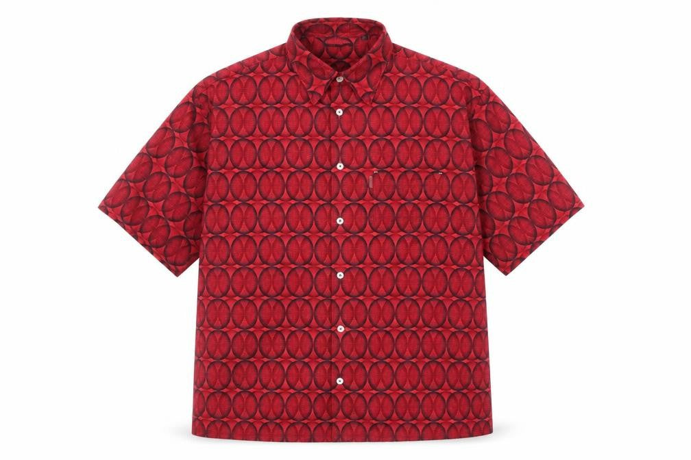 Front view of Quiksilver Men's Red Geometric Short Sleeve Shirt M
