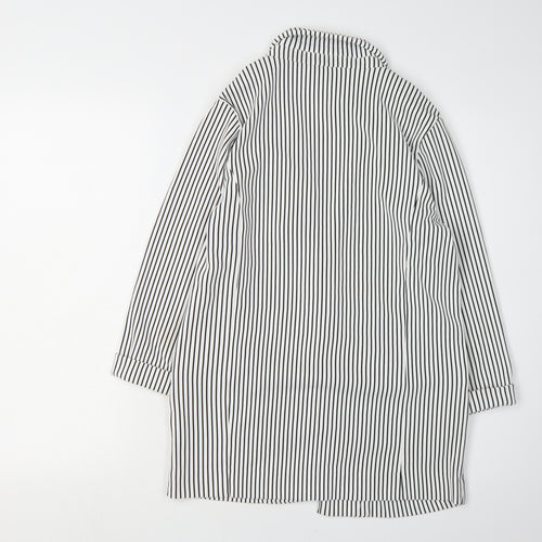 Reserved Women's Black Striped Blazer - Small