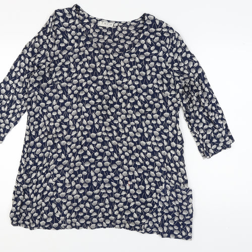 Tara Clothing Women’s Blue Floral Blouse M