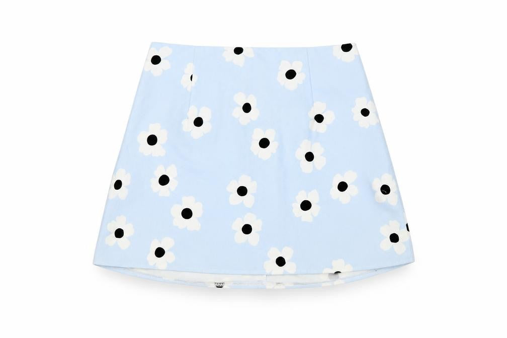 Front view of Princess Polly Women's Blue Floral Skirt, size 4