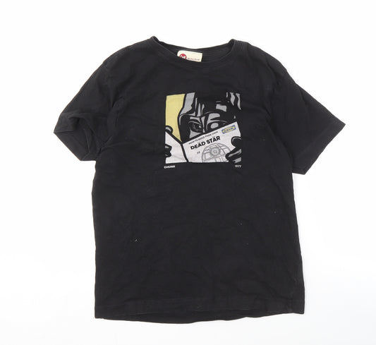 Front view of We Are Chunk Men's Black Star Wars Graphic T-Shirt S