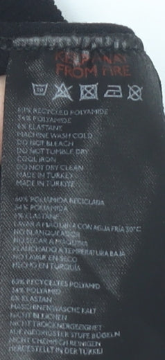 Urban Outfitters Women's Black V-Neck Tank - XL