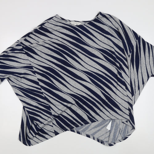 Apricot Women's Blue/Grey Animal Print Cropped T-Shirt