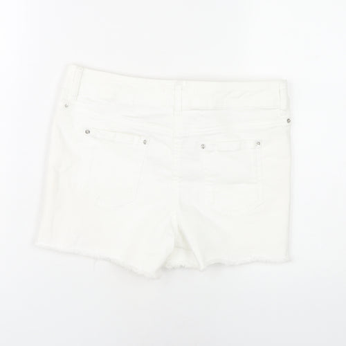 Next Women’s White Cut-Off Shorts Size 8