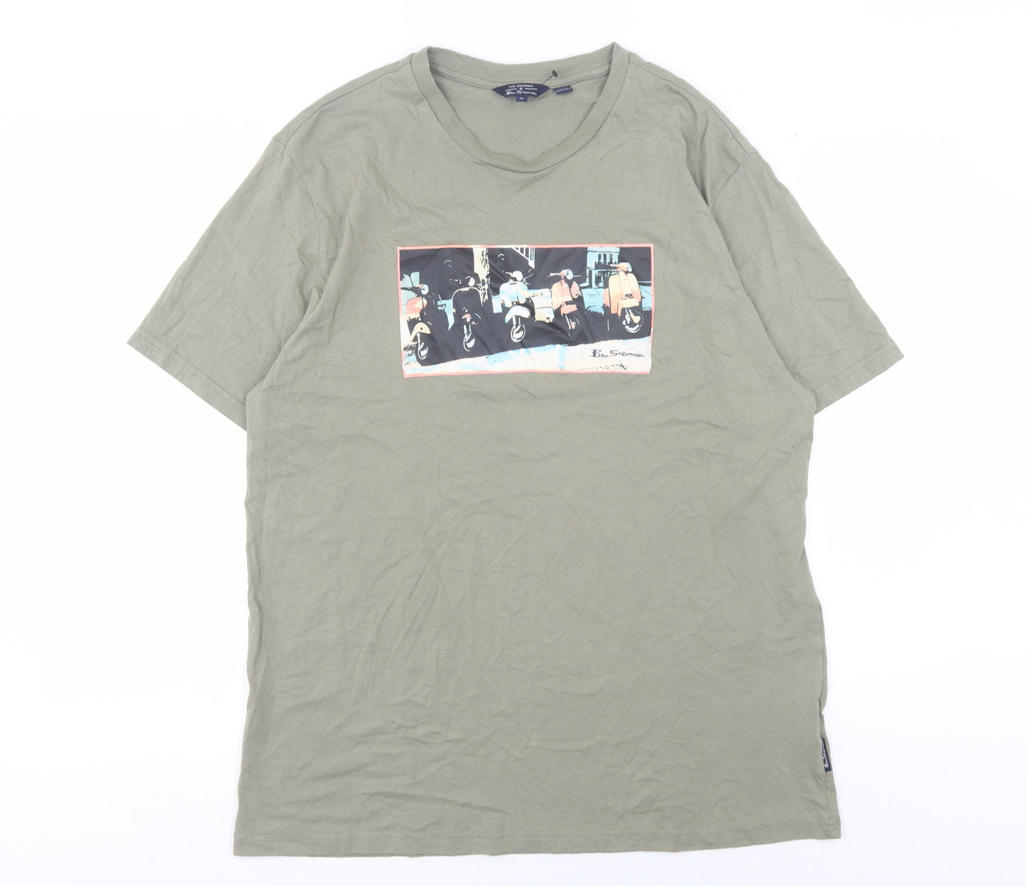 Ben Sherman Men's T-shirt, size XL.