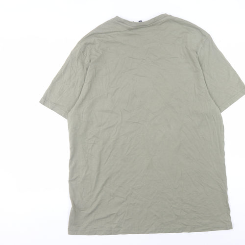 Ben Sherman Men's T-shirt, size XL.