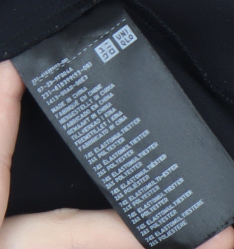 Uniqlo Women's Black XS V-Neck Basic Top