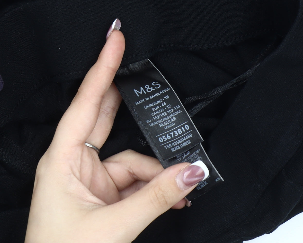 Marks and Spencer Women's Black Cropped Trousers, Size 16