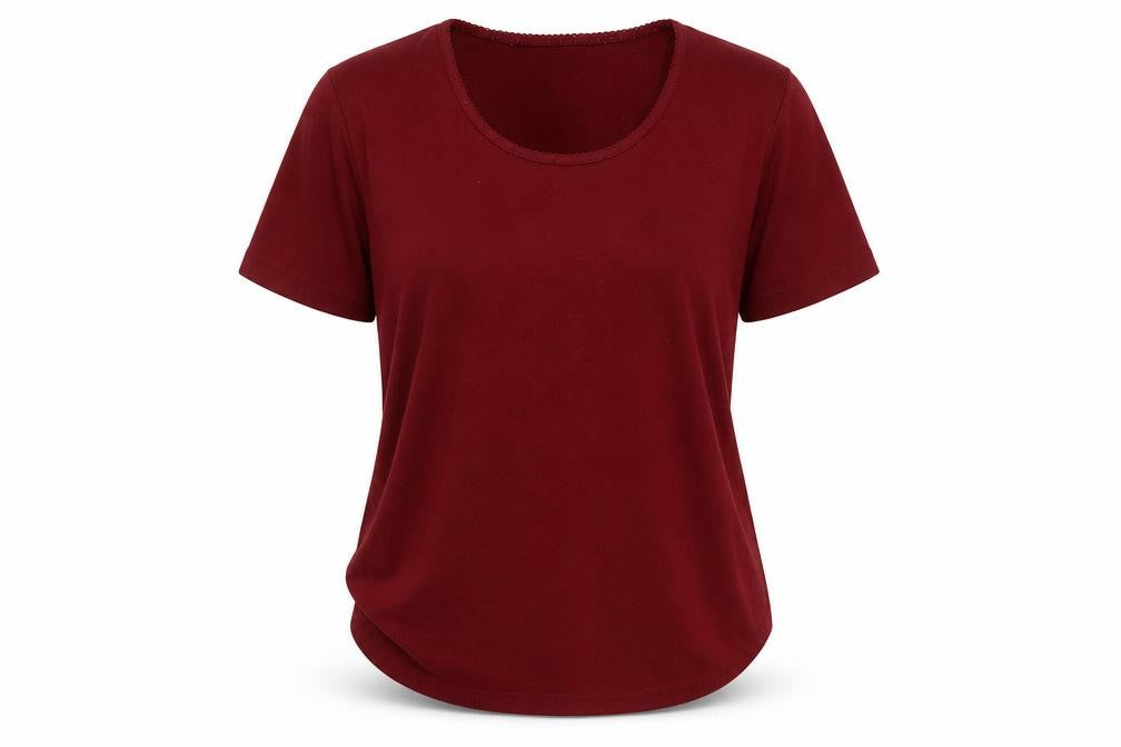 Lakeland Women's Red Basic T-Shirt Size 14