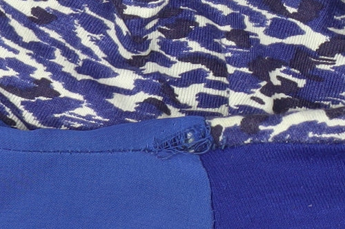 e. Women’s Blue Animal Print Long Sleeve Blouse Size 16