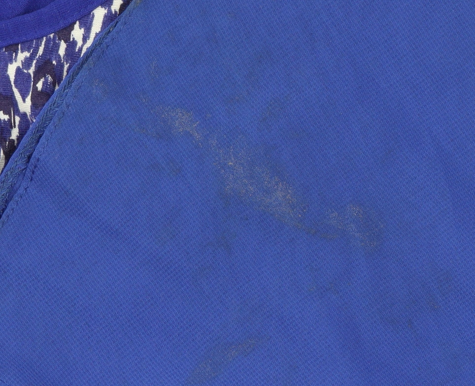 e. Women’s Blue Animal Print Long Sleeve Blouse Size 16