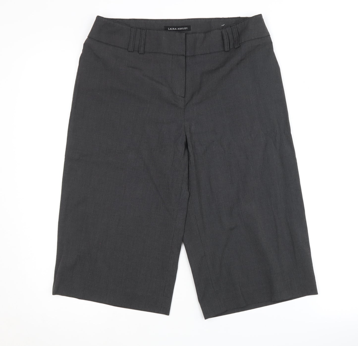 Laura Ashley Women's Black Bermuda Shorts Size 10