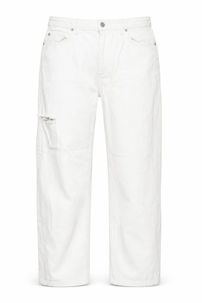 Front view of TrendYol Women's White Distressed Jeans